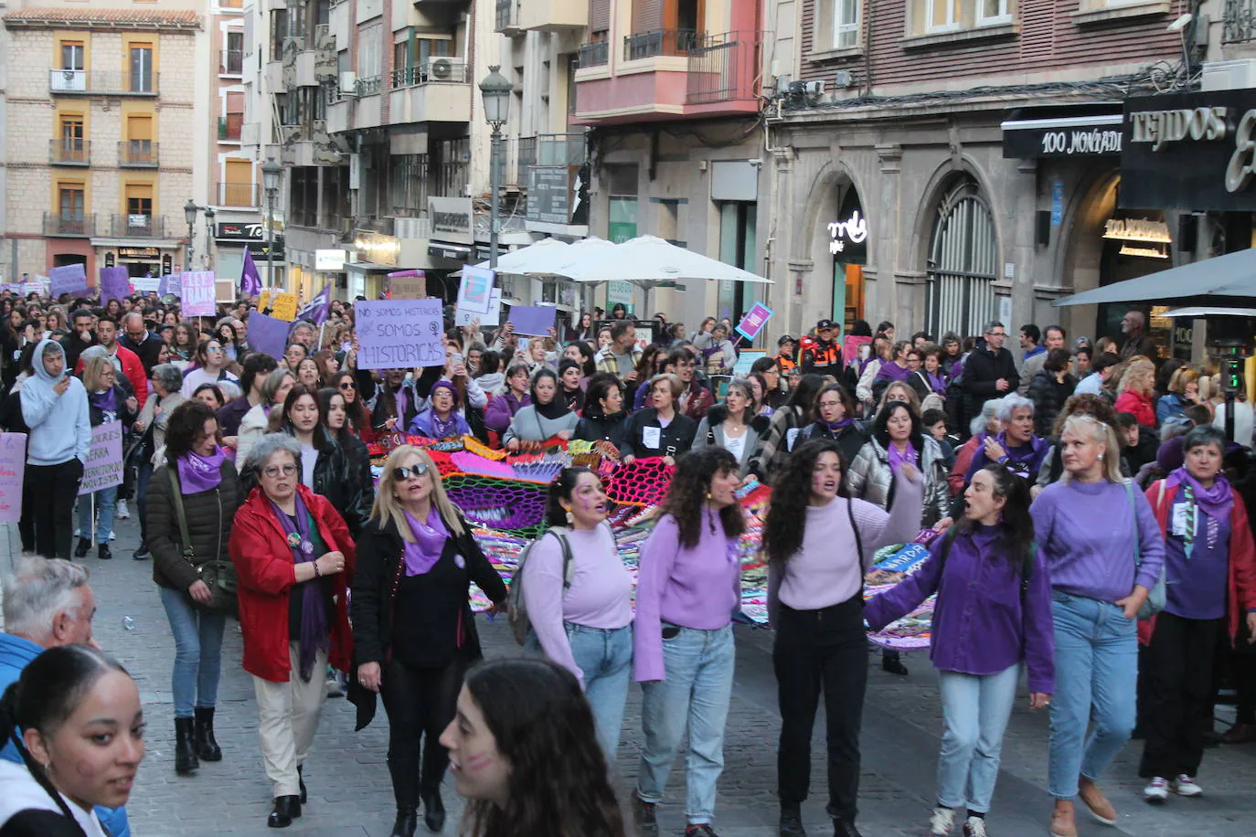 Las Mejores Imágenes De La Marcha Feminista Del 8 M En Jaén Ideal 3515